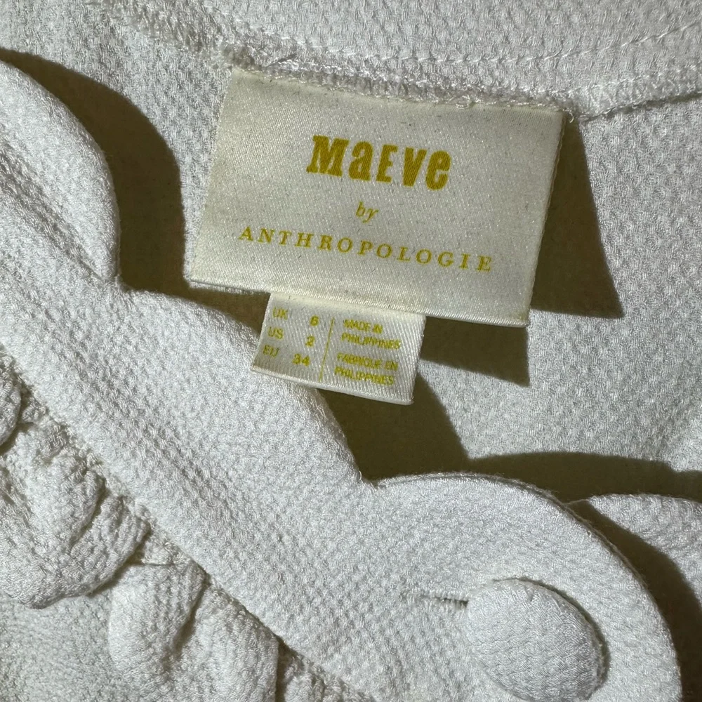 Anthropologie Scalloped Ivory Top 🩵 - Picture 4 of 6